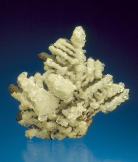 Apophyllite on copper, Phoenix Mine, Keweenaw County, Michigan. Apophyllite on copper, Phoenix Mine, Keweenaw County, Michigan. A small but beautiful specimen of apophyllite encrusting copper. From the collection of J. T. Reeder. Specimen 4 cm wide. Photo by J. Scovil. (JTR 1702)